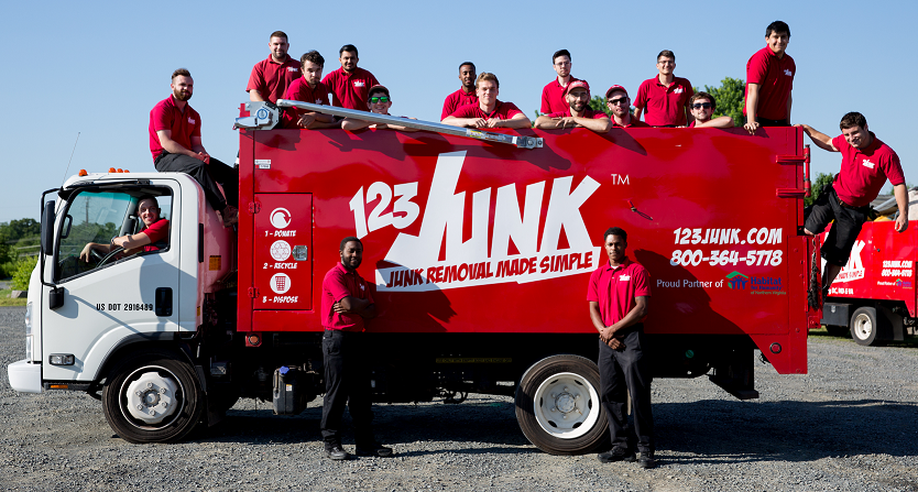 123JUNK Truck Pic with Team